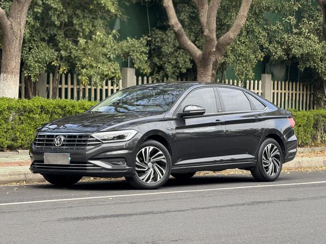 Volkswagen Sagitar 2021 280TSI DSG 30th Anniversary – фото 1
