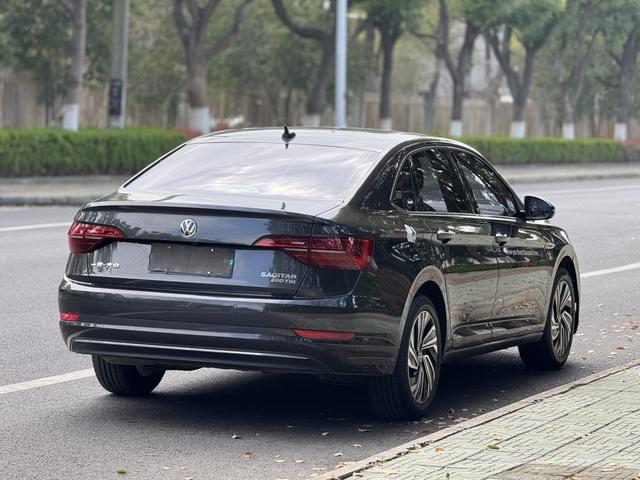 Volkswagen Sagitar 2021 280TSI DSG 30th Anniversary – фото 4