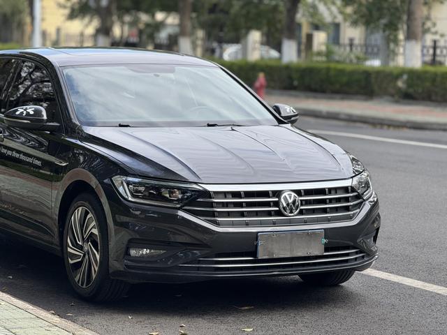 Volkswagen Sagitar 2021 280TSI DSG 30th Anniversary – фото 8
