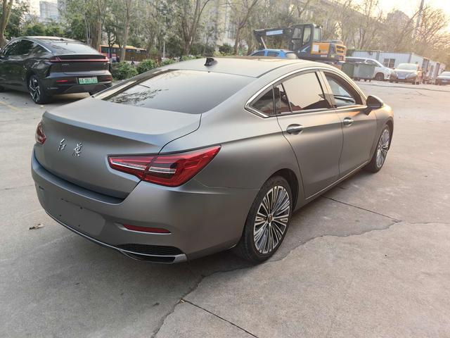 Hongqi H5 Classic 2022 Classic 1.8T Automatic Smartlink Flag Edition – фото 10