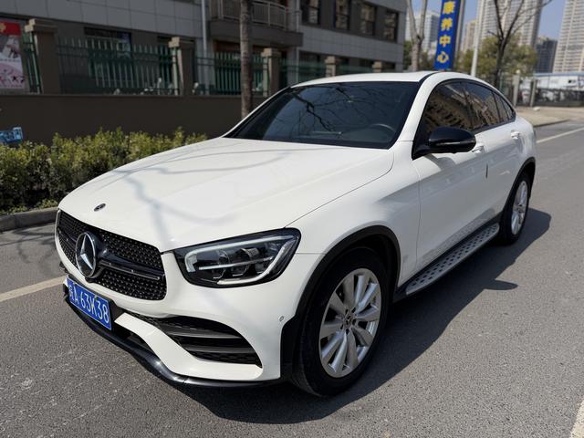 Mercedes-Benz GLC Coupe 2021 GLC 260 4MATIC Coupe Внедорожник – фото 1