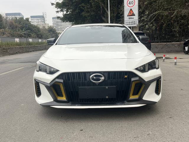 Qoros 3 2016 Sedan 1.6T Automatic Chic – фото 2