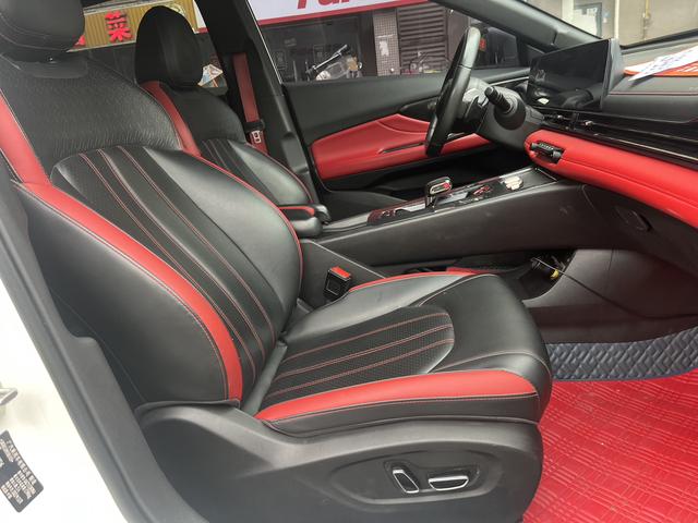 Qoros 3 2016 Sedan 1.6T Automatic Chic – фото 7