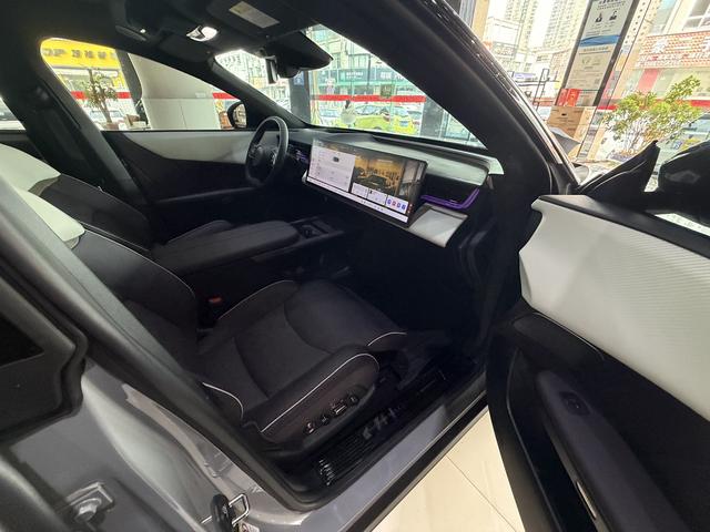 **Mazda EZ-6** 0 2025 модификация Extended Range 200 Pro – фото 9