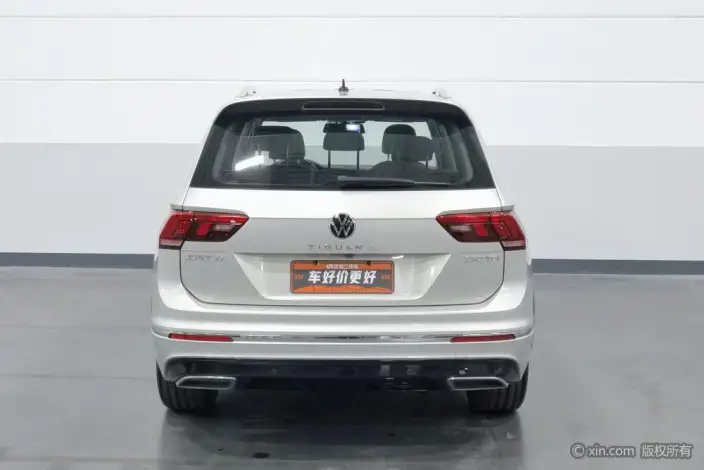Volkswagen Tiguan L 2021 Model 330TSI Automatic 2WD R-Line Enjoy the version more – фото 3