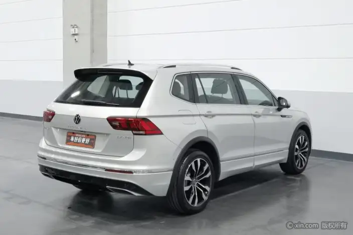 Volkswagen Tiguan L 2021 Model 330TSI Automatic 2WD R-Line Enjoy the version more – фото 4