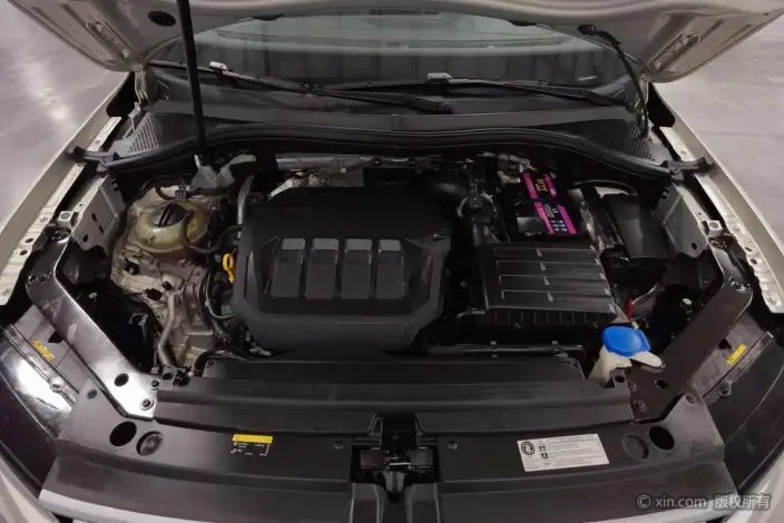 Volkswagen Tiguan L 2021 Model 330TSI Automatic 2WD R-Line Enjoy the version more – фото 5