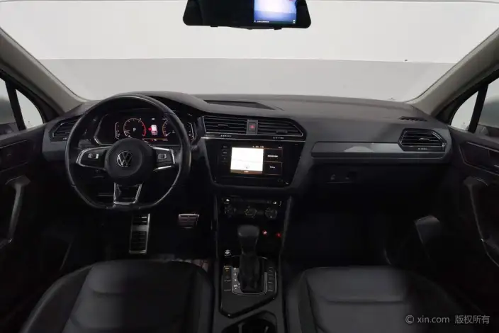 Volkswagen Tiguan L 2021 Model 330TSI Automatic 2WD R-Line Enjoy the version more – фото 12