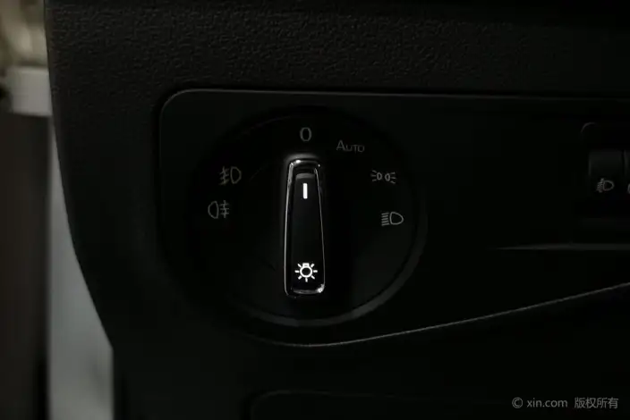 Volkswagen Tiguan L 2021 Model 330TSI Automatic 2WD R-Line Enjoy the version more – фото 16