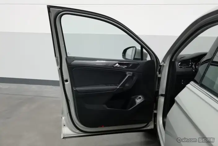 Volkswagen Tiguan L 2021 Model 330TSI Automatic 2WD R-Line Enjoy the version more – фото 22