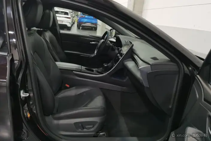 Toyota Avalon 2021 Model 2.5L Deluxe Edition – фото 11