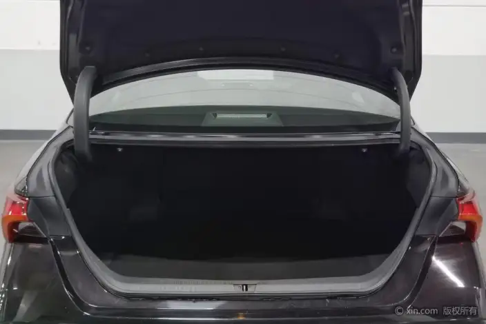 Toyota Avalon 2021 Model 2.5L Deluxe Edition – фото 23