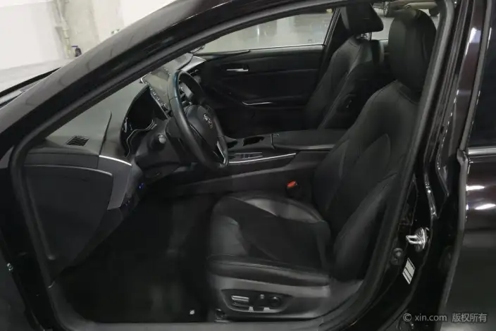Toyota Avalon 2021 Model 2.5L Deluxe Edition – фото 24