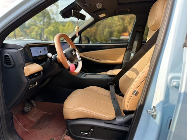 Geely Galaxy L7 2024 1.5T DHT 115km PLUS Longteng Edition – фото 6
