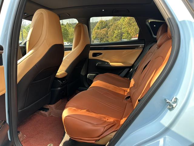 Geely Galaxy L7 2024 1.5T DHT 115km PLUS Longteng Edition – фото 7