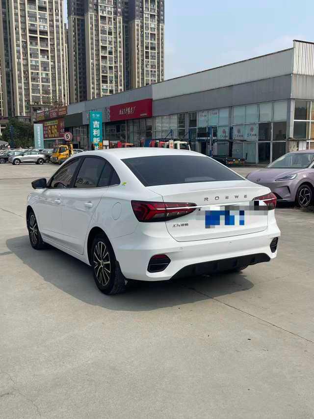 Roewe i5 2021 1.5L CVT Platinum Edition – фото 9