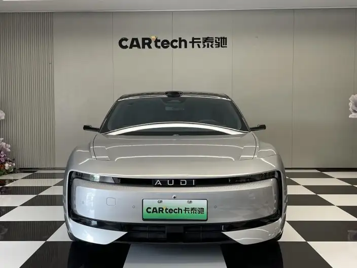 AUDI E5 Sportback 2026 Model Pioneer quattro Model – фото 2