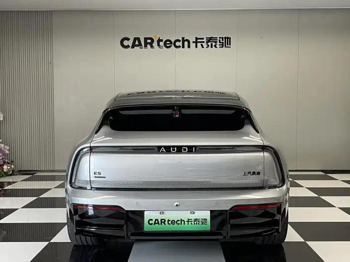 AUDI E5 Sportback 2026 Model Pioneer quattro Model – фото 6