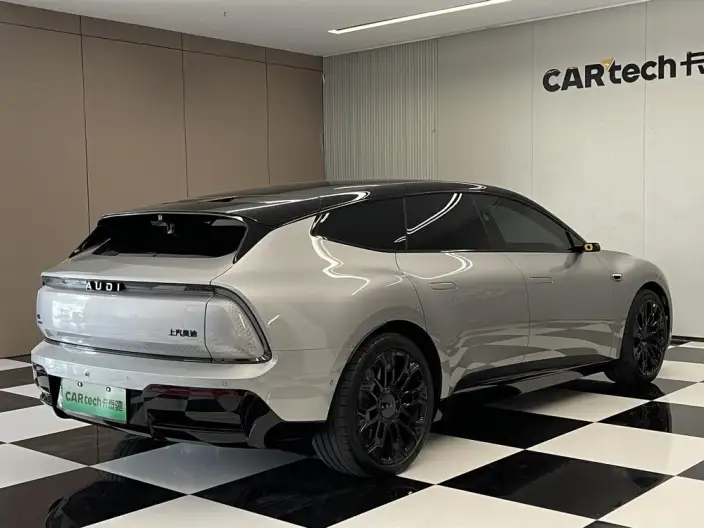 AUDI E5 Sportback 2026 Model Pioneer quattro Model – фото 7