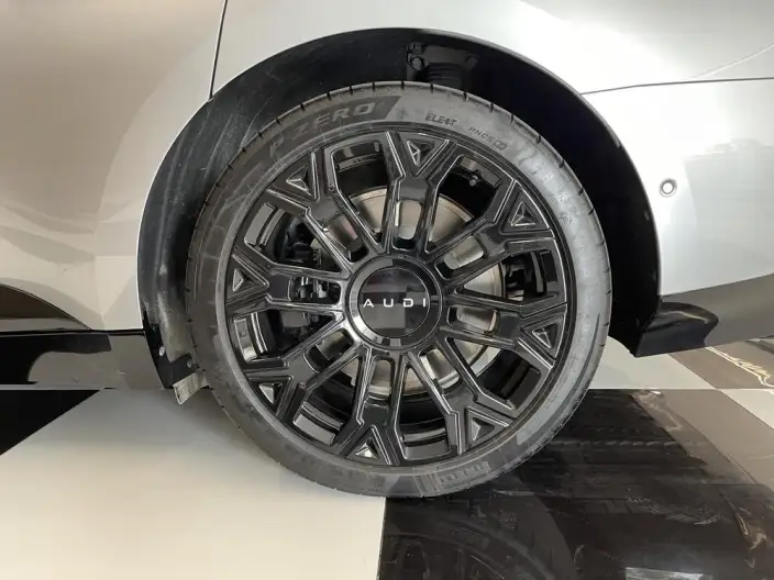 AUDI E5 Sportback 2026 Model Pioneer quattro Model – фото 9