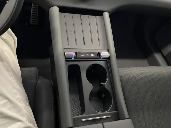 AUDI E5 Sportback 2026 Model Pioneer quattro Model – фото 24