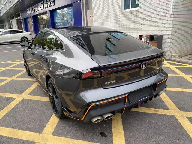 Changan UNI-V 2022 1.5T Sport – фото 7