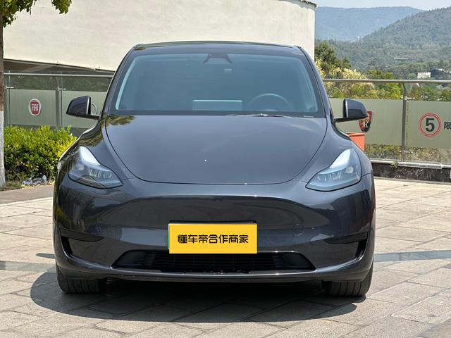 Tesla Model Y 2024 RWD – фото 2
