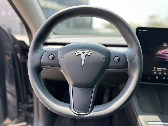 Tesla Model Y 2024 RWD – фото 12