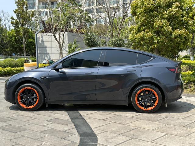 Tesla Model Y 2024 RWD – фото 19