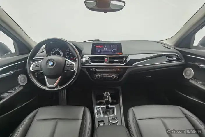 BMW 1 Series 2021 Model 120i M Sports Edition – фото 11
