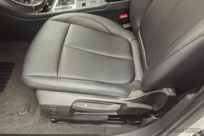 BMW 1 Series 2021 Model 120i M Sports Edition – фото 18