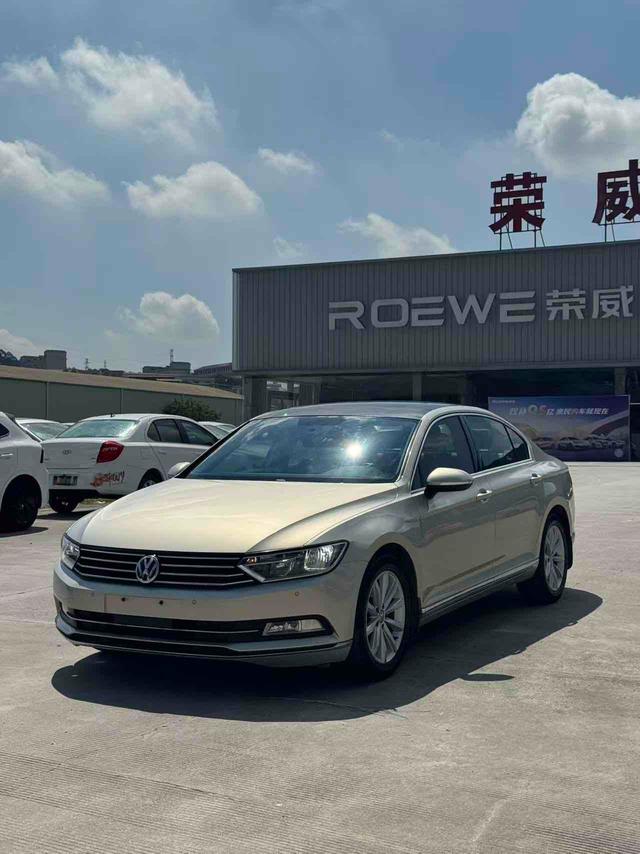 Volkswagen Magotan 2017 330TSI DSG Leading – фото 1