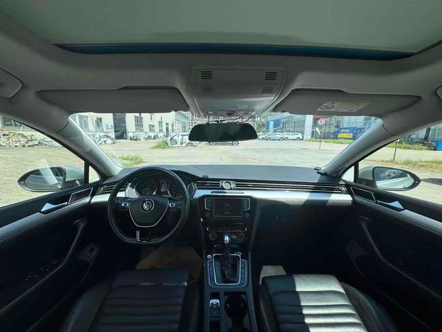 Volkswagen Magotan 2017 330TSI DSG Leading – фото 5