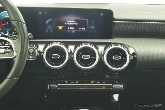 Mercedes-Benz A-class 2022 Model Facelift A 180 L Sports sedan – фото 13
