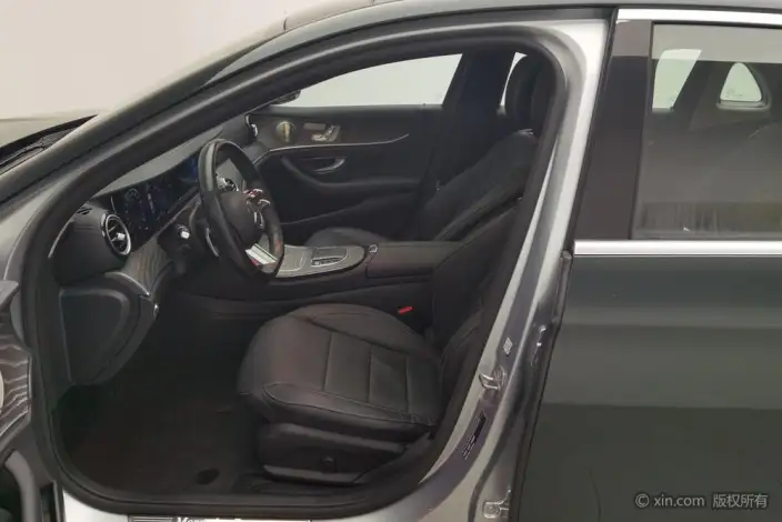Mercedes-Benz E-Class PHEV 2021 Model E 350 e L Sports sedan – фото 17