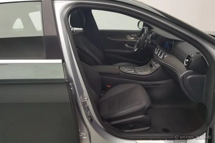 Mercedes-Benz E-Class PHEV 2021 Model E 350 e L Sports sedan – фото 19