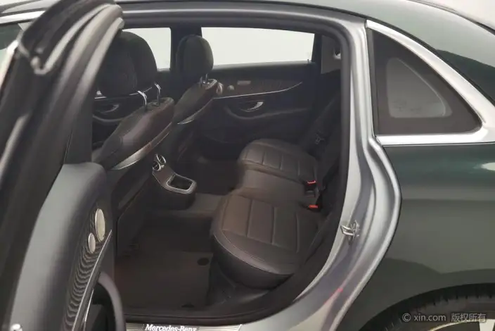 Mercedes-Benz E-Class PHEV 2021 Model E 350 e L Sports sedan – фото 20