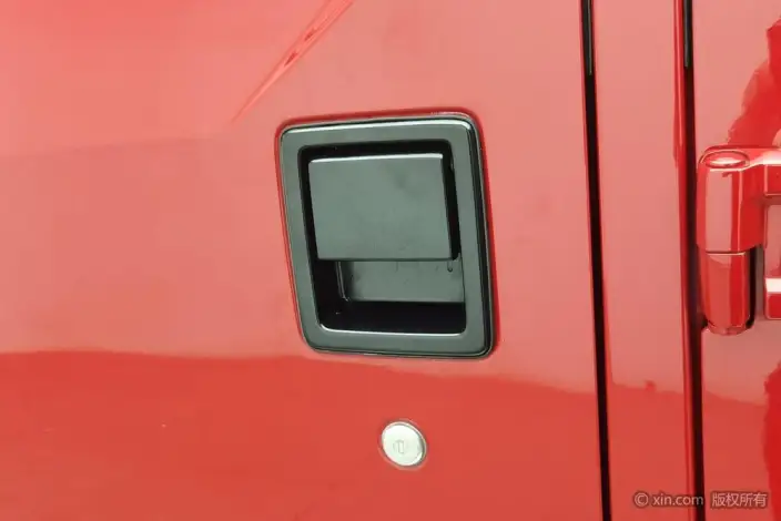 BAIC BJ40 2023 Model 2.0T Automatic 4WD City Hunter Edition Warrior Model – фото 7