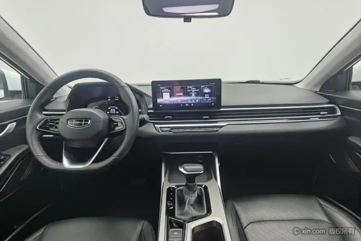 Geely Emgrand 2022 Model No. 4 Gen 1.5L CVT Noble Model – фото 13