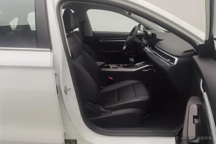 Geely Emgrand 2022 Model No. 4 Gen 1.5L CVT Noble Model – фото 19
