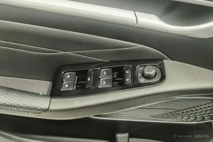 Geely Emgrand 2022 Model No. 4 Gen 1.5L CVT Noble Model – фото 23
