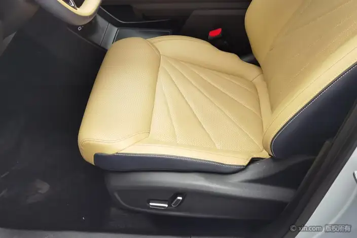 Geely Boyue L 2023 Model 2.0TD DCT Noble Model – фото 18