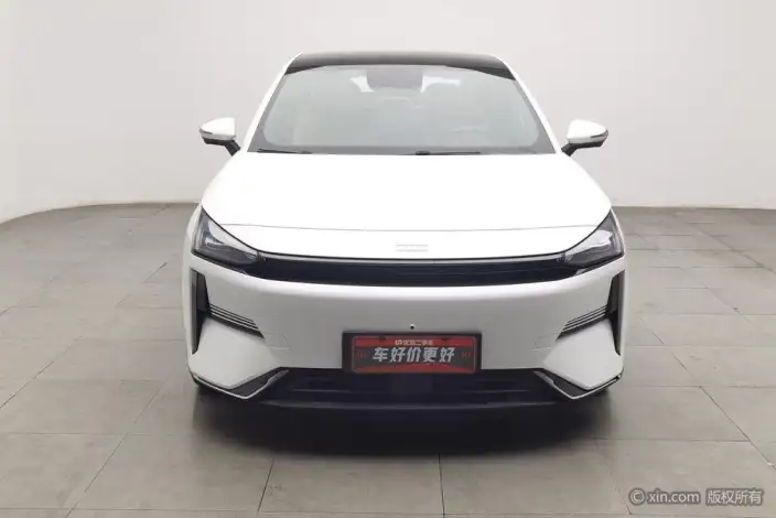 Geely Galaxy L6 2023 Model 1.5T DHT 125km MAX – фото 2