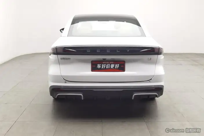 Geely Galaxy L6 2023 Model 1.5T DHT 125km MAX – фото 3