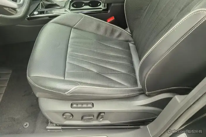 Volkswagen Passat 2023 Model Facelift 330TSI Starry sky Deluxe Edition – фото 18