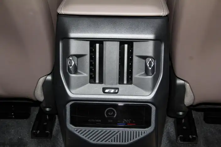 BMW X3 2025 Model xDrive30L Exclusive Model M Sports Night Set – фото 16