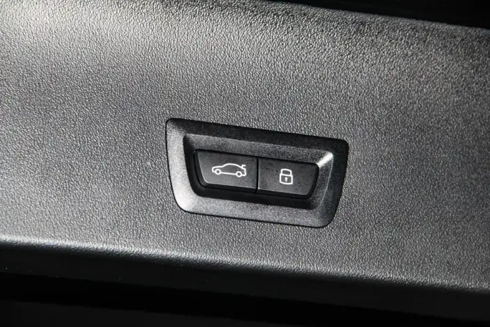 BMW X3 2025 Model xDrive30L Exclusive Model M Sports Night Set – фото 20