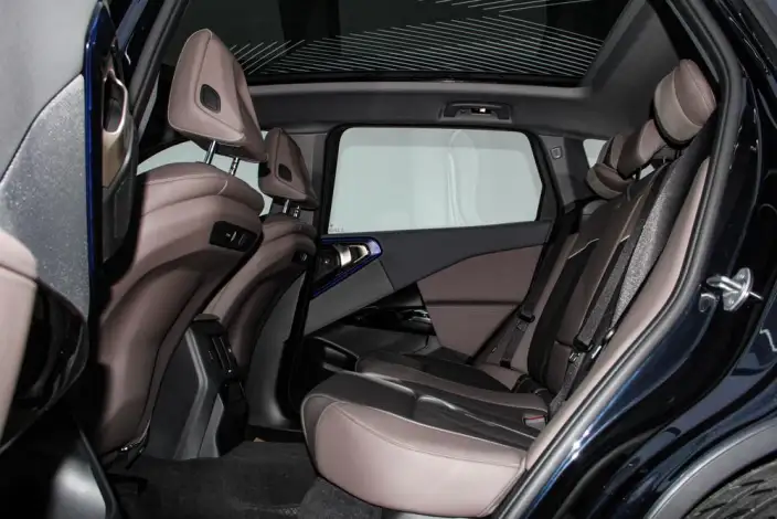 BMW X3 2025 Model xDrive30L Exclusive Model M Sports Night Set – фото 33