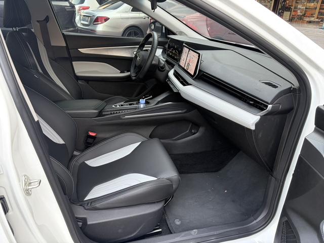 Geely Binrui 2024 Binrui COOL 1.5T DCT Champion – фото 4