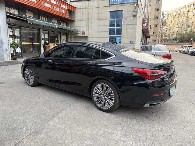 Hongqi H5 Classic 2022 1.8T Automatic Smartlink Flag Edition – фото 12